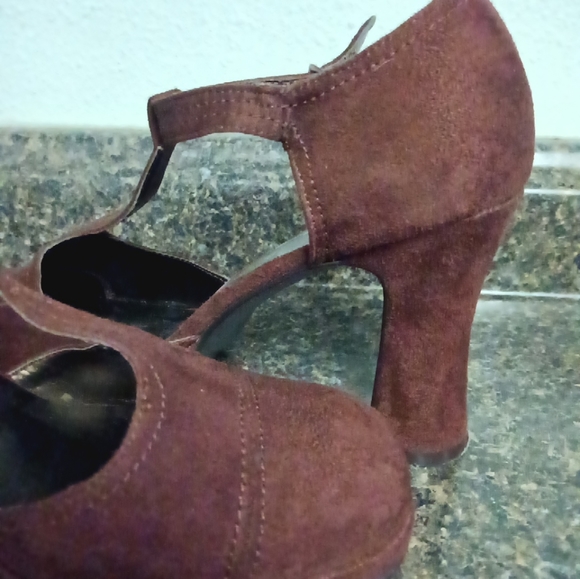 VTG Y2K Mudd Kyrene Brown Velveteen Chunky Mary Jane T Strap Heels Women's 6.5 - Picture 2 of 9